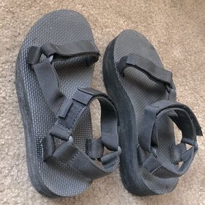 Black Teva Flatforms Size 6 Women's